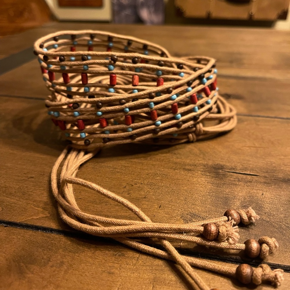 🎄🎄Macrame Belt w/ Red & Blue Beads🎄🎄